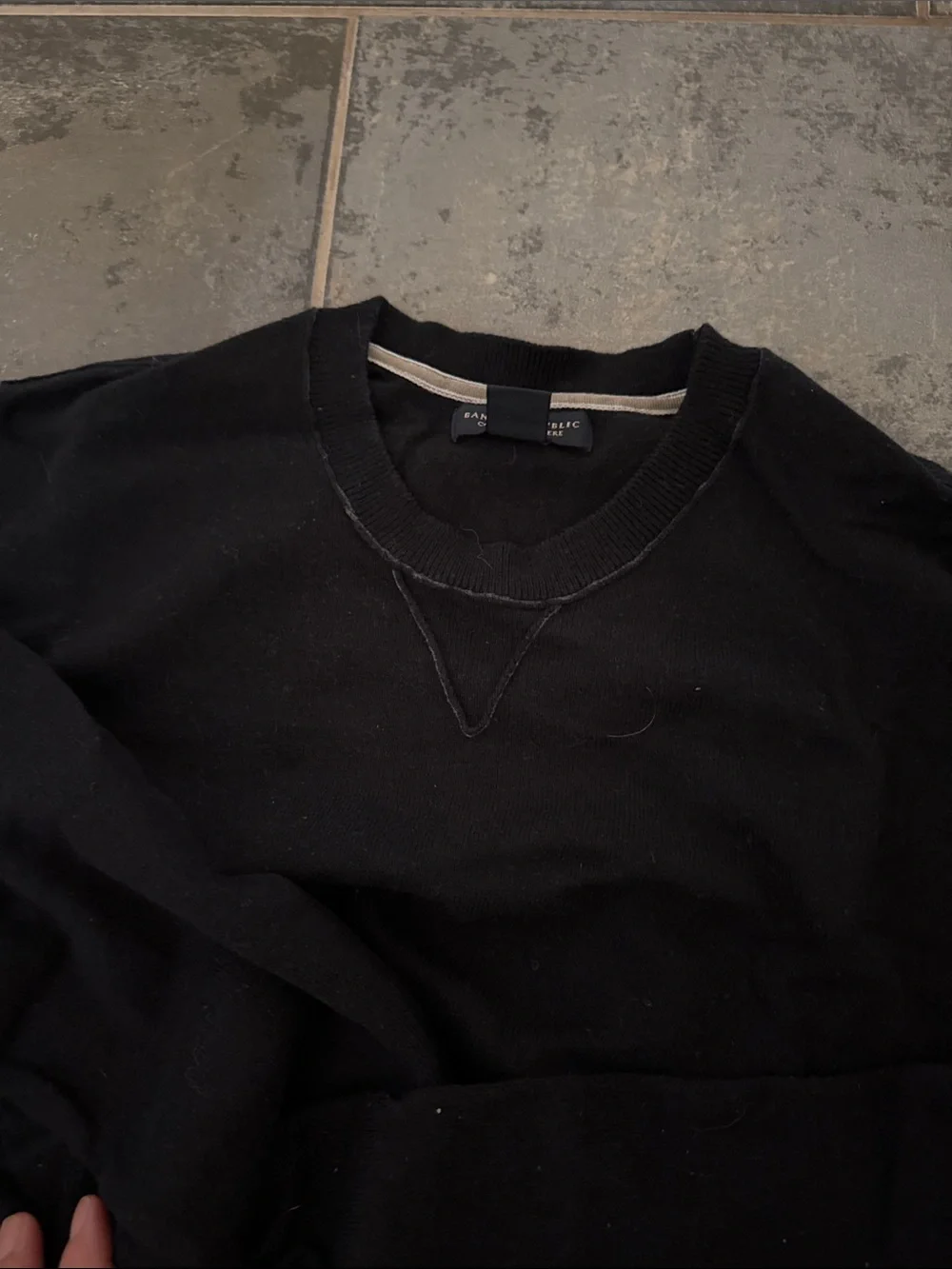 Banana Republic classic crewneck